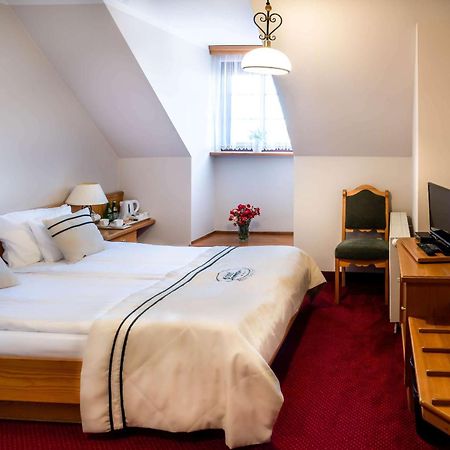 Hotel Pod Cizemka Sandomierz Bagian luar foto