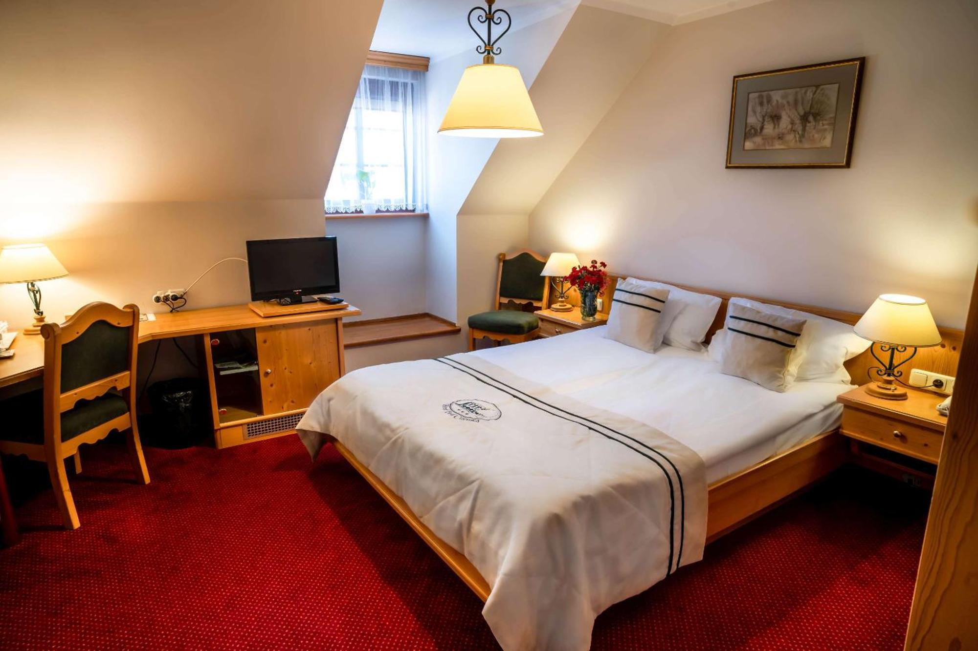 Hotel Pod Cizemka Sandomierz Bagian luar foto