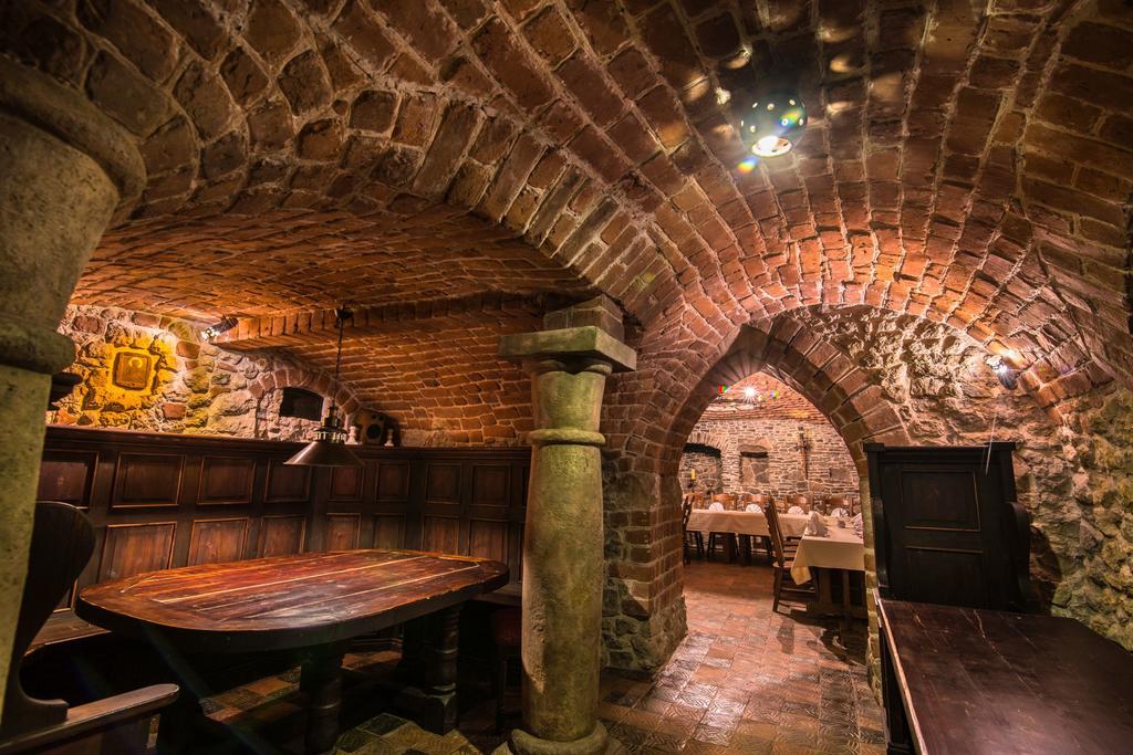 Hotel Pod Cizemka Sandomierz Bagian luar foto