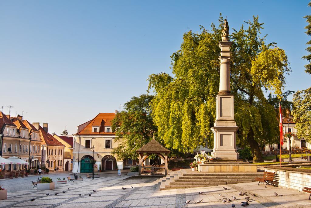 Hotel Pod Cizemka Sandomierz Bagian luar foto