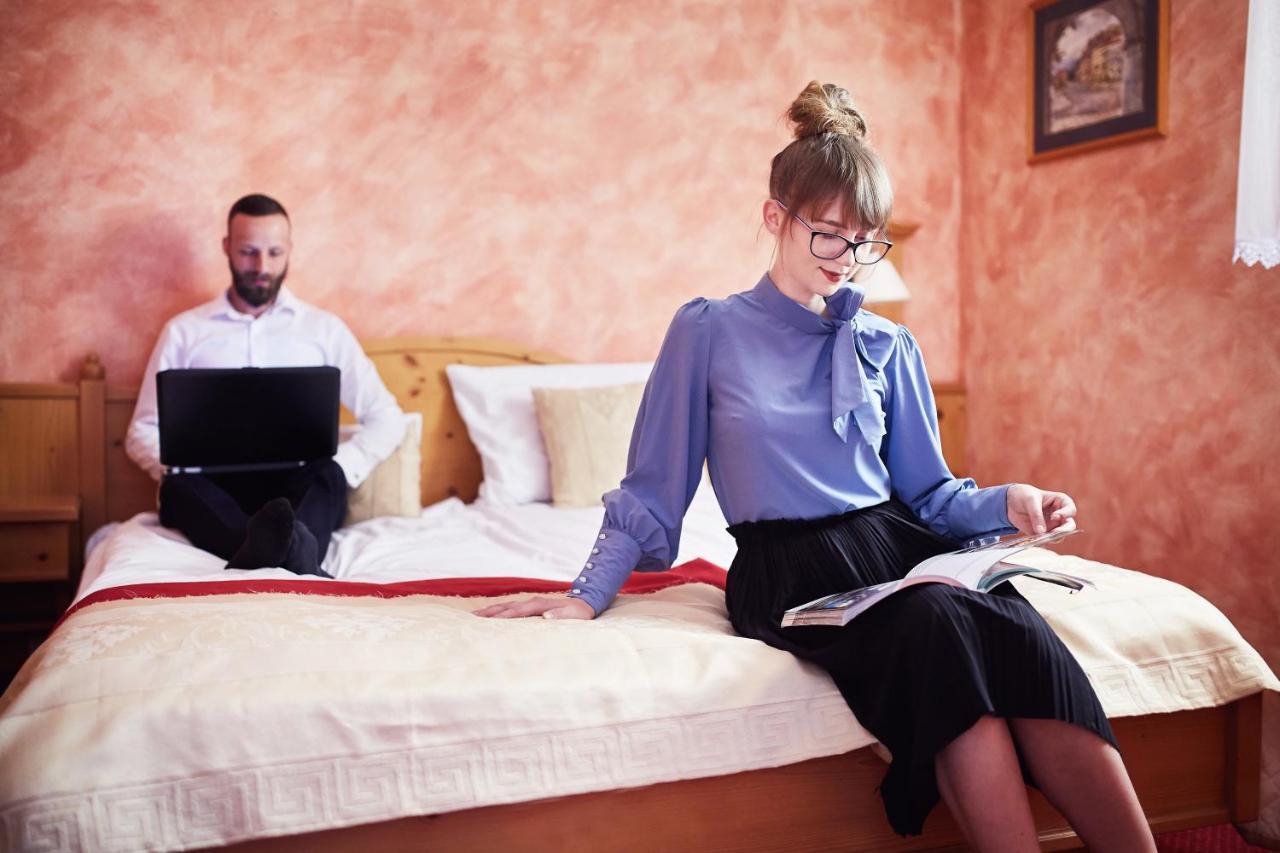 Hotel Pod Cizemka Sandomierz Bagian luar foto