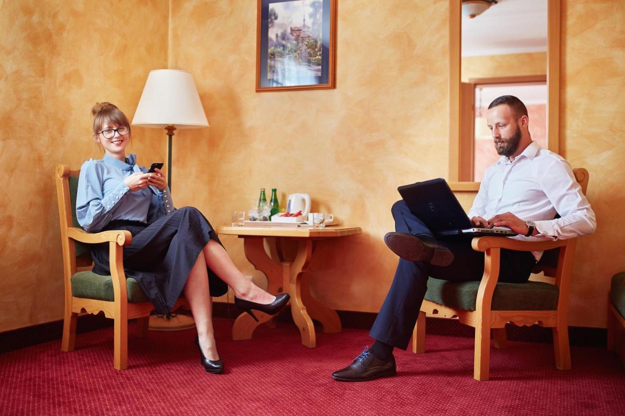 Hotel Pod Cizemka Sandomierz Bagian luar foto